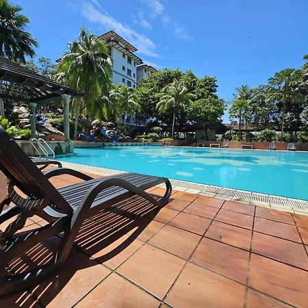 Good2Stay Apartment 6-8Pax L 3R2B L 2 Parking L Coway Water L Unifi I Swimming Pool Malacca Exterior photo